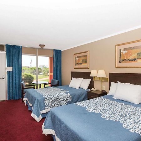 Americas Best Value Inn St. Joseph At I-29 Exterior foto