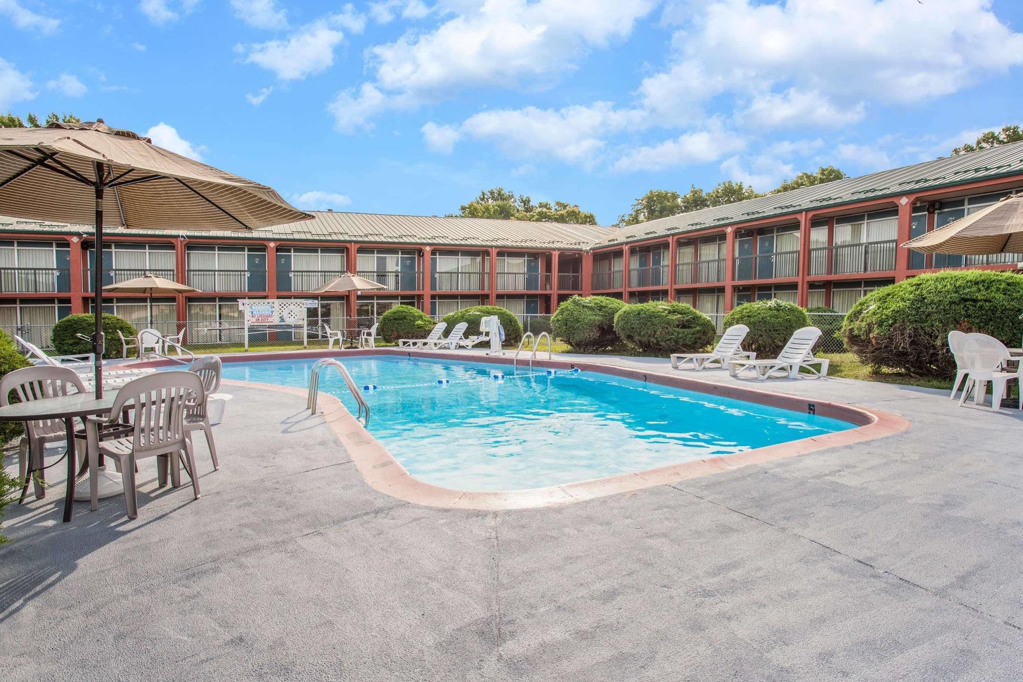 Americas Best Value Inn St. Joseph At I-29 Exterior foto